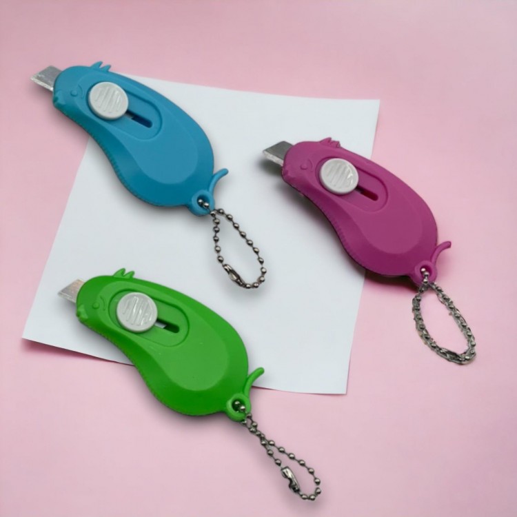 MİNİ MAKET BIÇAĞI ANAHTARLIKLI 13712-3